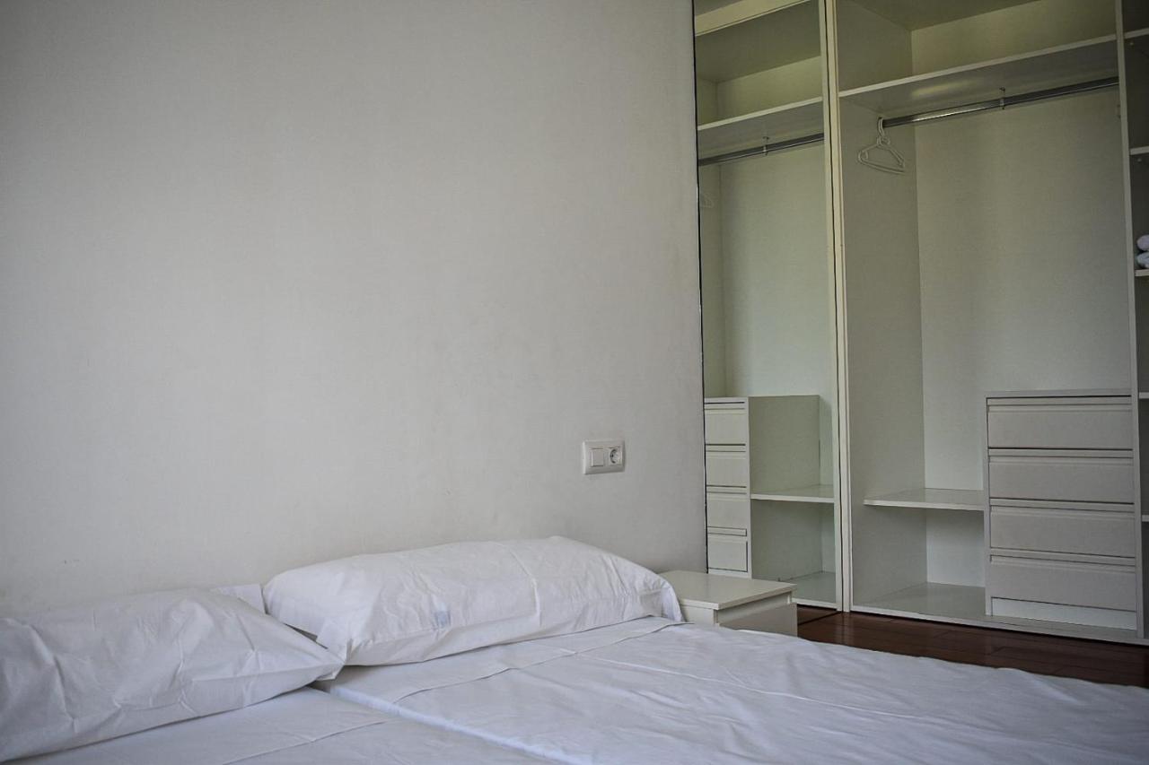 Holiday home Semi Detached Right Side