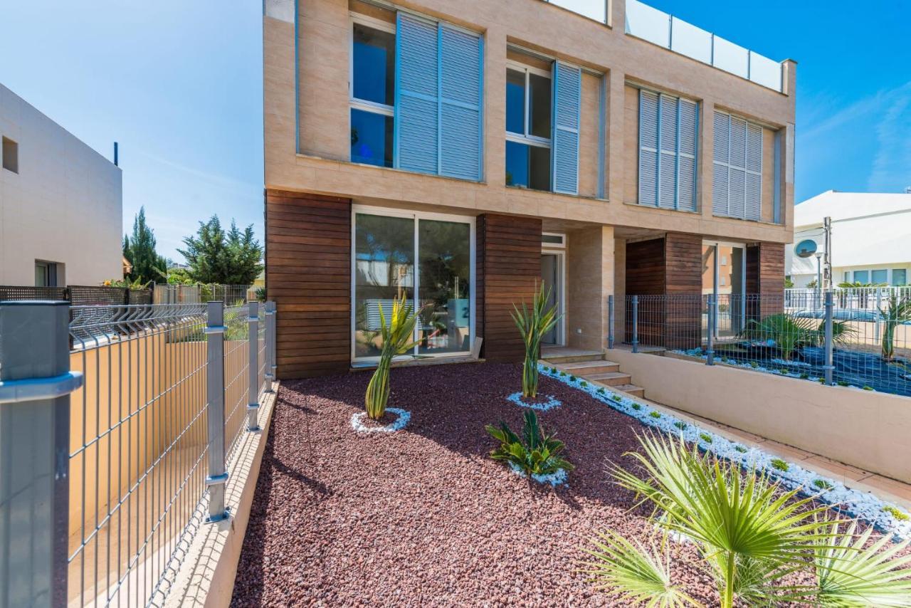 Semi Detached Right Side Holiday home *